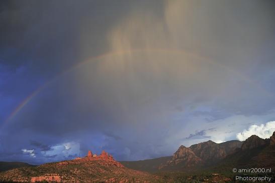 Rainbow_Over_Red_Rocks_Sedona_Arizona_USA_Western_USA_Nature_Photography_Canon_EOS_R5_Mark_II_2025_007.JPG