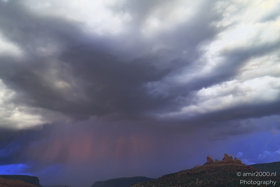 Stormy_Desert_Skyline_Sedona_Arizona_USA_Western_USA_Nature_Photography_Canon_EOS_R5_Mark_II_2025_002.JPG