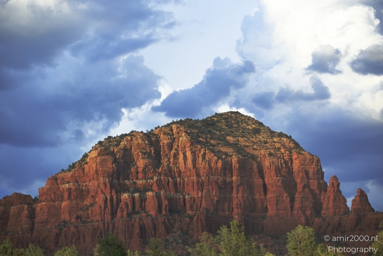 Stormy_Sunset_Weather_Sedona_Arizona_USA_Western_USA_Nature_Photography_Canon_EOS_R5_Mark_II_2025_001.JPG