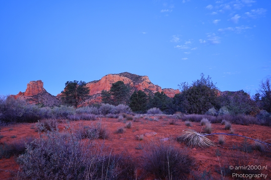 Sunrise_in_Bell_Rock_Loop_Trail_Sedona_Arizona_USA_Western_USA_Nature_Photography_Canon_EOS_R5_Mark_II_2025_007.JPG