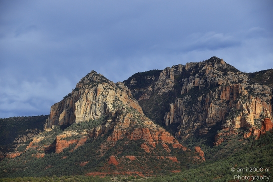 Sunset_Over_Bell_Rock_Formations_Sedona_Arizona_USA_Western_USA_Nature_Photography_Canon_EOS_R5_Mark_II_2025_011.JPG
