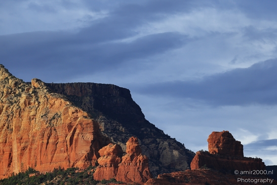 Sunset_Over_Bell_Rock_Formations_Sedona_Arizona_USA_Western_USA_Nature_Photography_Canon_EOS_R5_Mark_II_2025_013.JPG