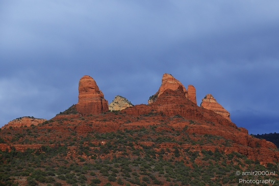 Sunset_Over_Bell_Rock_Formations_Sedona_Arizona_USA_Western_USA_Nature_Photography_Canon_EOS_R5_Mark_II_2025_015.JPG