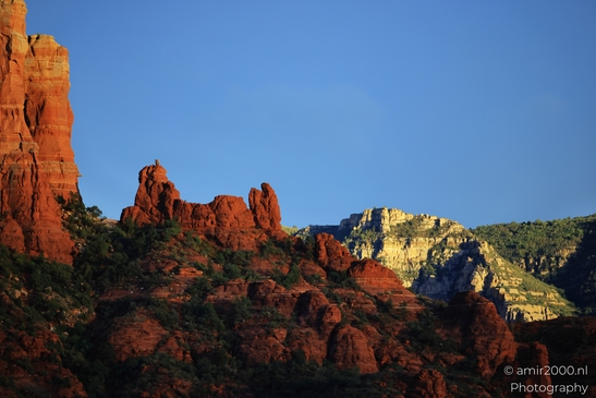 Sunset_Over_Bell_Rock_Formations_Sedona_Arizona_USA_Western_USA_Nature_Photography_Canon_EOS_R5_Mark_II_2025_028.JPG