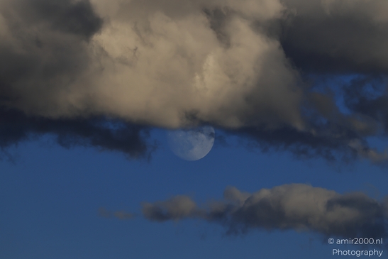 The_Moon_and_The_Clouds_Nature_Art_Denver_Colorado_USA_Western_USA_Nature_Photography_Canon_EOS_R5_Mark_II_2025_007.JPG