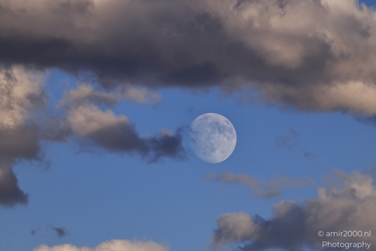 The_Moon_and_The_Clouds_Nature_Art_Denver_Colorado_USA_Western_USA_Nature_Photography_Canon_EOS_R5_Mark_II_2025_010.JPG