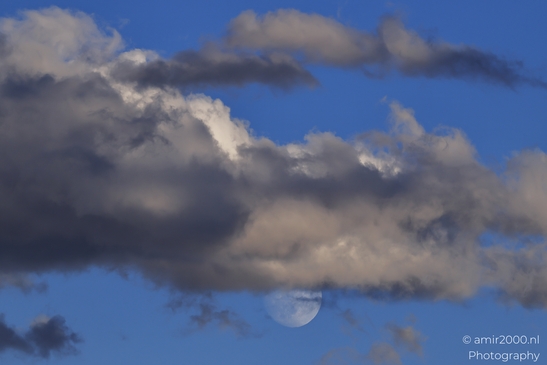 The_Moon_and_The_Clouds_Nature_Art_Denver_Colorado_USA_Western_USA_Nature_Photography_Canon_EOS_R5_Mark_II_2025_012.JPG