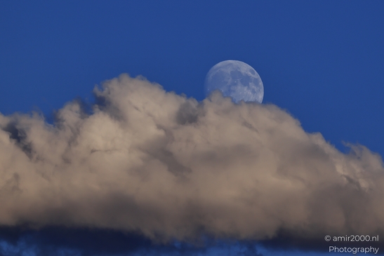 The_Moon_and_The_Clouds_Nature_Art_Denver_Colorado_USA_Western_USA_Nature_Photography_Canon_EOS_R5_Mark_II_2025_020.JPG
