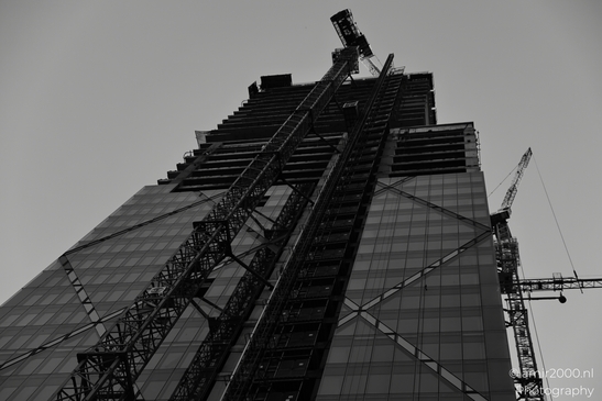 Landmark_TLV_Tower_B_At_Dusk_With_Construction_Cranes_Tel_Aviv_jaffa_Israel_architecture_Photography_Canon_EOS_R5_Mark_II_2025_009.JPG