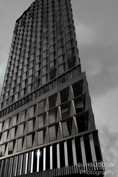 The_Pulse_of_Amsterdam_Zuidas_Black_and_White_Amsterdam_Netherlands_Architecture_Photography_Canon_EOS_R5_Mark_II_2025_002.JPG
