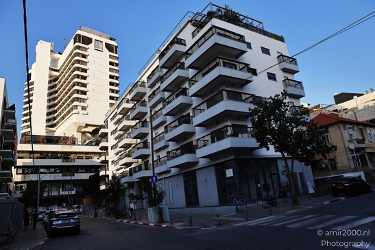 Urban_Living_Modern_Apartment_Buildings_In_HaKovshim_Street_Tel_Aviv_jaffa_Israel_architecture_Photography_Canon_EOS_R5_Mark_II_2025_001.JPG