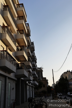 Urban_Living_Modern_Apartment_Buildings_In_HaKovshim_Street_Tel_Aviv_jaffa_Israel_architecture_Photography_Canon_EOS_R5_Mark_II_2025_003.JPG