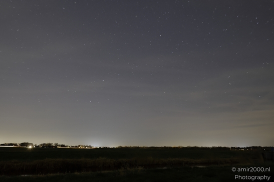 Starry_Night_Sky_Over_Rural_Landscape_Noord_Holland_Netherlands_astrophotography_Canon_EOS_R5_Mark_II_2025_005.JPG