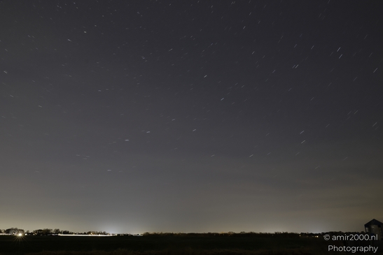 Starry_Night_Sky_Over_Rural_Landscape_Noord_Holland_Netherlands_astrophotography_Canon_EOS_R5_Mark_II_2025_006.JPG