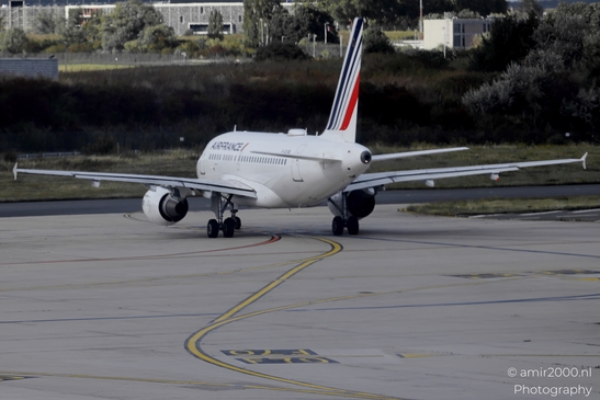 Air_France_Airbus_A318_F_GUGN_taxi_sequence_views_Charles_de_Gaulle_Airport_Paris_France_Aviation_Photography_Canon_EOS_R5_Mark_II_2025_003.JPG