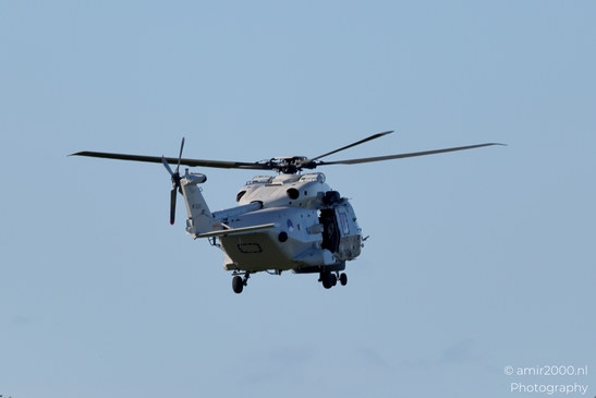 Apache_helicopter_AH_64_Royal_Netherlands_Air_Force_Amsterdam_Netherlands_Aviation_Photography_Canon_EOS_R5_Mark_II_2025_010.JPG