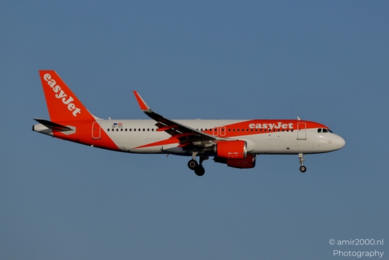 OE_IVC_Airbus_A320_214_EasyJet_Larnaka_International_Airport_Cyprus_Aviation_Photography_Canon_EOS_R5_Mark_II_2025_003.JPG