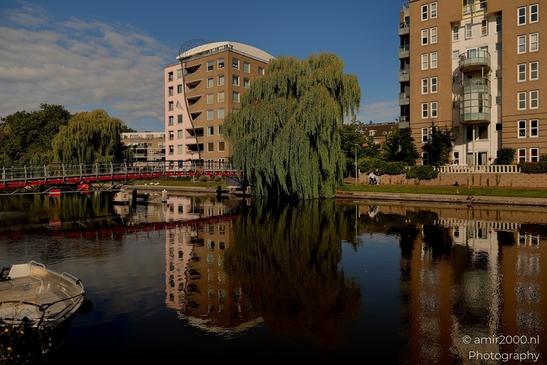 Alexanderkade_reflection_from_Mauritskade_Amsterdam_Netherlands_Cityscape_Photography_Canon_EOS_R5_Mark_II_2025_004.JPG