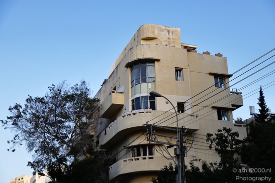 Art_Deco_Building_Urban_Architecture_Tel_Aviv_jaffa_Israel_cityscape_Photography_Canon_EOS_R5_Mark_II_2025_001.JPG