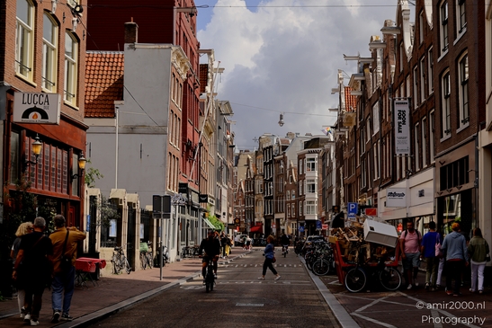 Cycling_through_Haarlemmerdijk_Amsterdam_Netherlands_Cityscape_Photography_Canon_EOS_R5_Mark_II_2025_003.JPG
