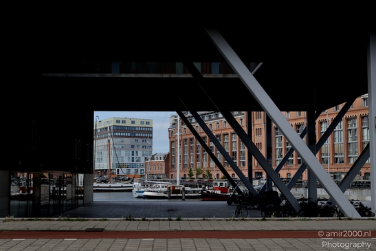De_Graaf_&_Groot_Barentszplein_Amsterdam_Netherlands_Cityscape_Photography_Canon_EOS_R5_Mark_II_2025_001.JPG