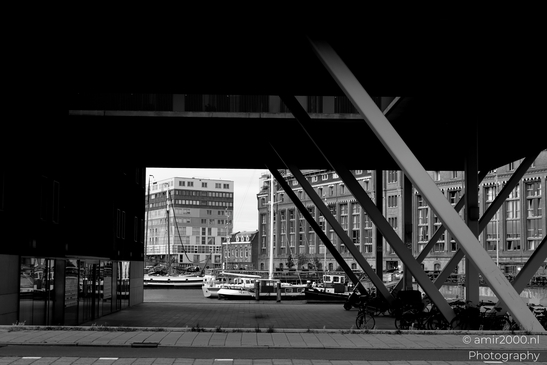 De_Graaf_&_Groot_Barentszplein_Amsterdam_Netherlands_Cityscape_Photography_Canon_EOS_R5_Mark_II_2025_002.JPG