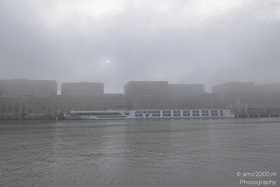 Foggy_Ijhaven_Canal_Reflection_Amsterdam_Netherlands_Cityscape_Photography_Canon_EOS_R5_Mark_II_2025_001.JPG