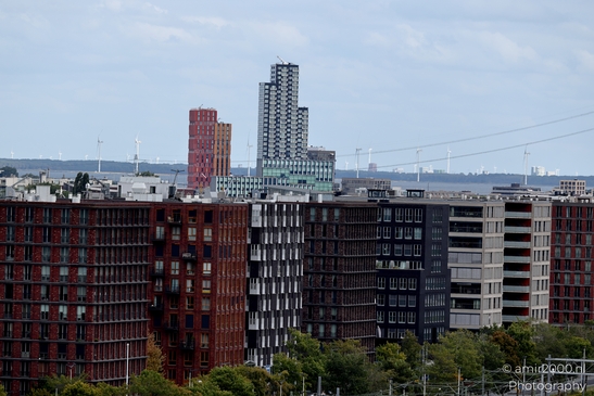 Looking_at_the_city_and_the_roof_tops_Amsterdam_Netherlands_Cityscape_Photography_Canon_EOS_R5_Mark_II_2025_004.JPG