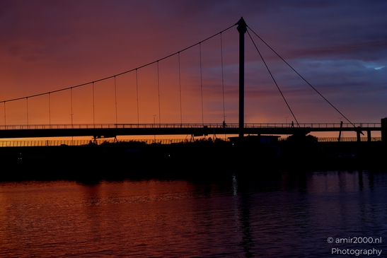 Nesciobrug_Bicycle_Bridge_and_Amsterdam_Rijnkanaal_At_Sunset_Amsterdam_Netherlands_Cityscape_Photography_Canon_EOS_R5_Mark_II_2025_001.JPG