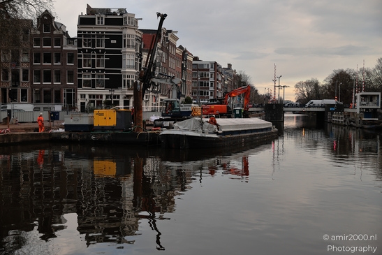 Nieuwe_Herengracht_Canal_Reflection_Amsterdam_Netherlands_Cityscape_Photography_Canon_EOS_R5_Mark_II_2025_002.JPG