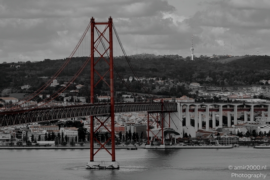 Ponte_25_de_Abril_Bridge_Lisbon_Portugal_Cityscape_Photography_Canon_EOS_R5_Mark_II_2025_008.JPG