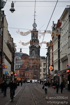 Reguliersbreestraat_In_Festive_Decorations_In_Amsterdam_Netherlands_Cityscape_Photography_Canon_EOS_R5_Mark_II_2025_003.JPG