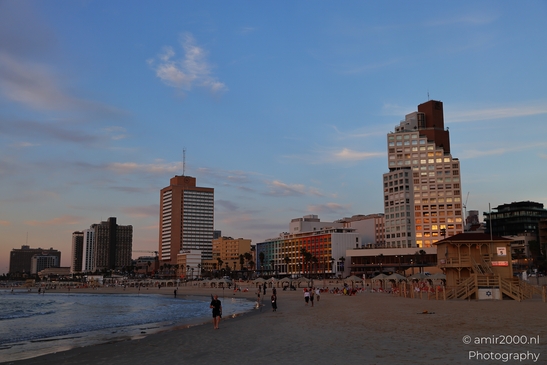 Urban_Coastal_Scene_At_Sunset_Beachfront_Tel_Aviv_jaffa_Israel_cityscape_Photography_Canon_EOS_R5_Mark_II_2025_002.JPG