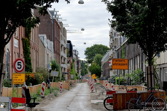 Urban_Construction_Zone_Amsterdam_Netherlands_Cityscape_Photography_Canon_EOS_R5_Mark_II_2025_001.JPG