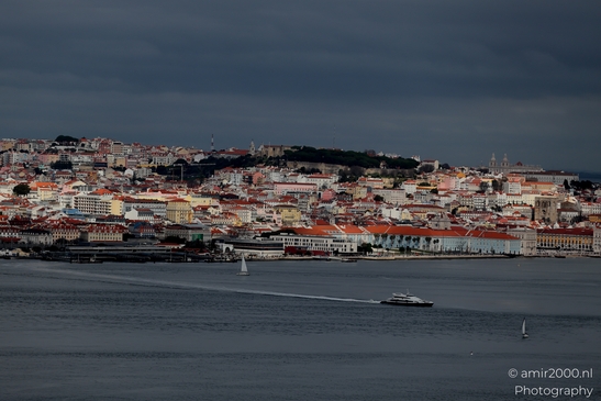 View_of_the_city_from_Almada_Lisbon_Portugal_Cityscape_Photography_Canon_EOS_R5_Mark_II_2025_007.JPG