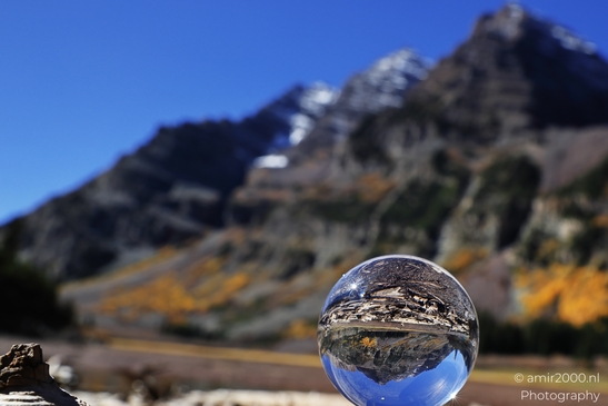 The_Maroon_Bells_Aspen_Colorado_Through_Glass_Ball_Creative_Series_glassball_Photography_Canon_EOS_R5_Mark_II_2025_005.JPG
