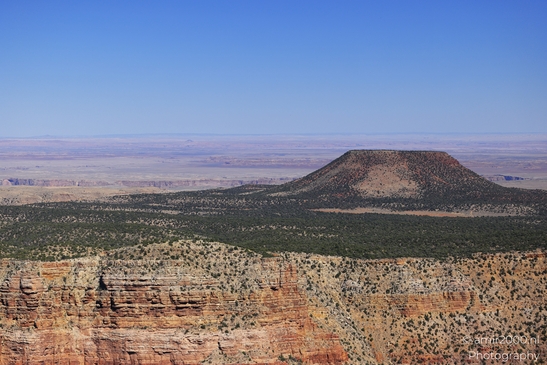Desert_View_Watchtower_iconic_tower_details_and_expansive_rim_views_toward_the_Painted_Desert_horizon_Arizona_USA_Grandcanyon_Photography_Canon_EOS_R5_Mark_II_2025_010.JPG
