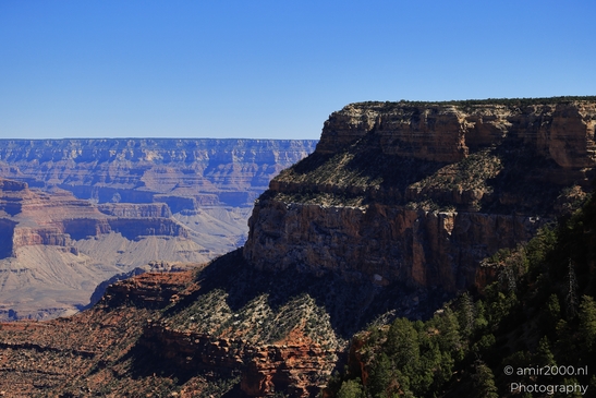 Yaki_Point_viewpoint_deep_inner_canyon_views_with_dramatic_cliff_shadowed_walls_and_distant_ridgelines_Arizona_USA_Grandcanyon_Photography_Canon_EOS_R5_Mark_II_2025_023.JPG
