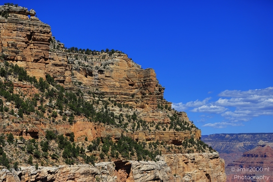 Yaki_Point_viewpoint_deep_inner_canyon_views_with_dramatic_cliff_shadowed_walls_and_distant_ridgelines_Arizona_USA_Grandcanyon_Photography_Canon_EOS_R5_Mark_II_2025_033.JPG