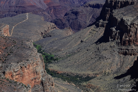 Yaki_Point_viewpoint_deep_inner_canyon_views_with_dramatic_cliff_shadowed_walls_and_distant_ridgelines_Arizona_USA_Grandcanyon_Photography_Canon_EOS_R5_Mark_II_2025_065.JPG