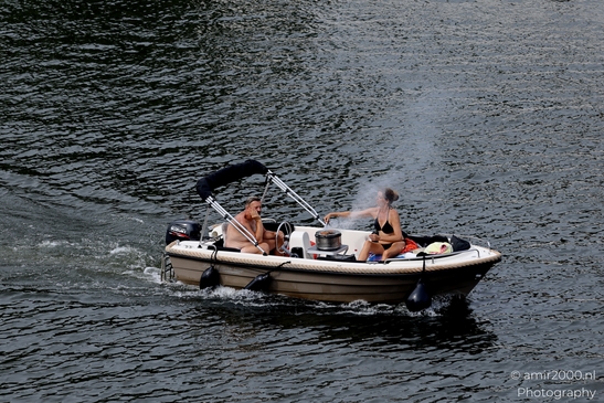 Boating_On_The_Canal_Summer_Amsterdam_Netherlands_Miscellaneous_Photography_Canon_EOS_R5_Mark_II_2025_003.JPG