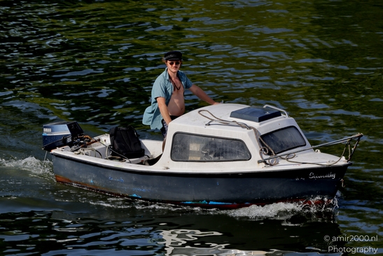 Boating_On_The_Canal_Summer_Amsterdam_Netherlands_Miscellaneous_Photography_Canon_EOS_R5_Mark_II_2025_014.JPG