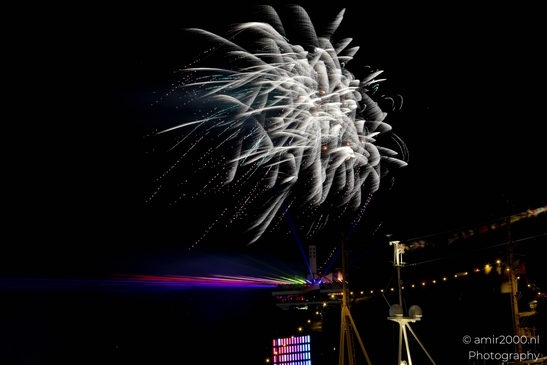 Fireworks_during_Sail_2025_750_to_the_city_Amsterdam_Netherlands_Miscellaneous_Photography_Canon_EOS_R5_Mark_II_2025_008.JPG