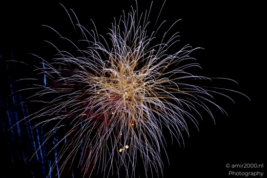 Fireworks_during_Sail_2025_750_to_the_city_Amsterdam_Netherlands_Miscellaneous_Photography_Canon_EOS_R5_Mark_II_2025_032.JPG