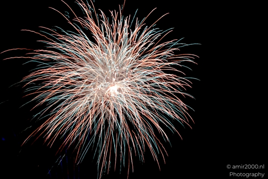 Fireworks_during_Sail_2025_750_to_the_city_Amsterdam_Netherlands_Miscellaneous_Photography_Canon_EOS_R5_Mark_II_2025_033.JPG