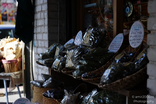 Herbs_And_Spices_Displayed_In_Levinski_Market_Tel_Aviv_jaffa_Israel_miscellaneous_Photography_Canon_EOS_R5_Mark_II_2025_001.JPG