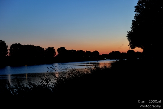 Amsteldijk_sunset_over_the_Amsetl_Amstelveen_Netherlands_Nature_Photography_Canon_EOS_R5_Mark_II_2025_002.JPG