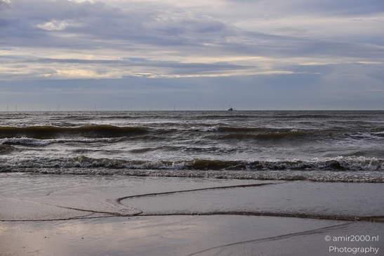 Coastal_Waves_And_Wind_Turbines_At_Dusk_Zandvoort_Netherlands_nature_Photography_Canon_EOS_R5_Mark_II_2025_001.JPG