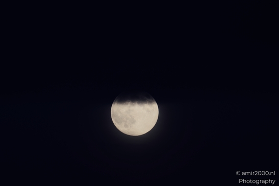Full_Moon_And_Clouds_Playing_Hide_And_Seek_Amsterdam_Netherlands_Nature_Photography_Canon_EOS_R5_Mark_II_2025_005.JPG