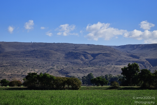 Rural_Landscape_With_Clear_Skies_And_Rolling_Hills_In_Hula_Nature_Reserve_Galilee_Ha_Galil_Israel_nature_Photography_Canon_EOS_R5_Mark_II_2025_007.JPG